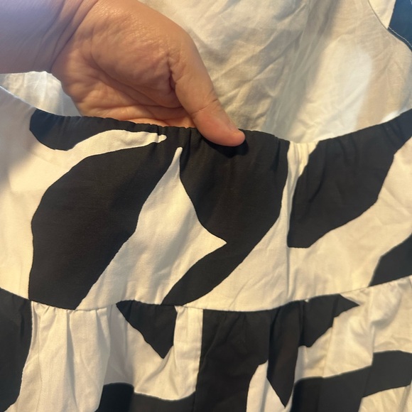 Abercrombie & Fitch Black and White Maxi Dress - Picture 14 of 14